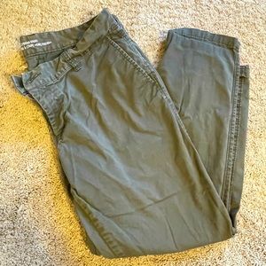 Gap Khaki Crop Pant